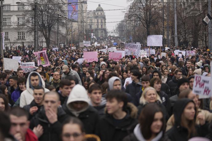 protesti, Srbija | Študenti v blokadi so pozvali državljane Srbije, naj v petek popolnoma prekinejo vse dejavnosti, in navedli, da bi morala biti splošna stavka izraz splošne državljanske nepokorščine in državljanske solidarnosti.  | Foto Guliverimage