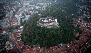 V košari toplozračnega balona smo se zbujali nad Ljubljano