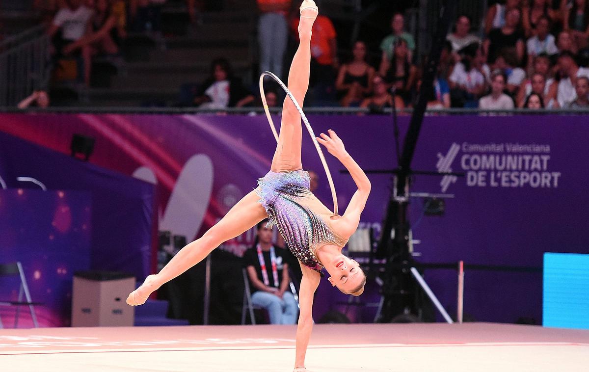 Jekaterina Vedenejeva | Jekaterina Vedenejeva je v finalu z obročem zasedla peto mesto. | Foto Guliverimage