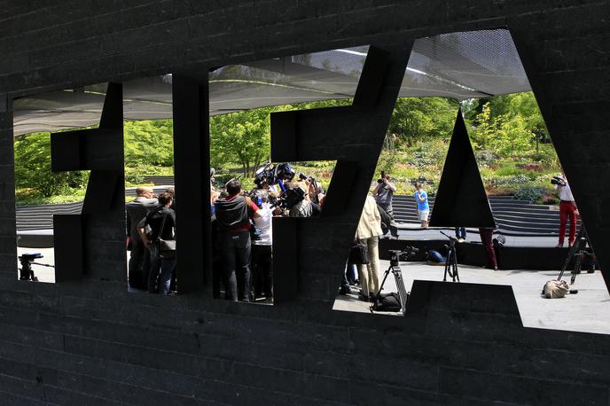 fifa | Konec tedna, 17. maja, bo 211 delegatov na skupščini Mednarodne nogometne zveze (Fifa) v Bangkoku odločalo o zahtevi Palestine za sankcije zoper Nogometno zvezo Izraela zaradi izraelsko-palestinskega konflikta v Gazi. | Foto Reuters