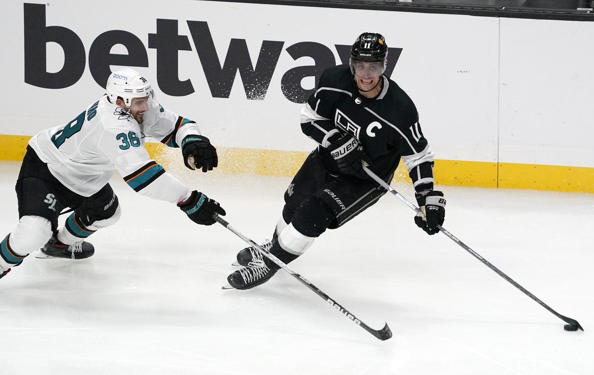 San Jose Sharks Los Angeles Kings Anže Kopitar | Anže Kopitar je s soigralci Los Angeles Kings izgubil proti San Jose Sharks. | Foto Guliverimage