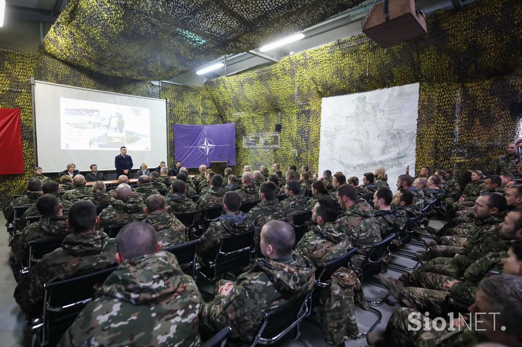 Marjan Šarec na Kosovu