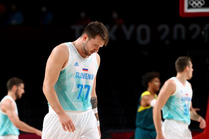 Luka Dončić je pred vstopom v zadnjo četrtino zadel le eno trojko iz kar devetih poizkusov. | Foto: Reuters