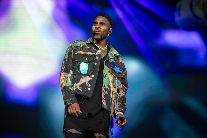 Jason Derulo | Štiriintridesetletni pevec se je na obtožbe odzval na svojem profilu na Instagramu, kjer je v videoposnetku dejal, da običajno tega ne bi komentiral, vendar so obtožbe "popolnoma napačne in škodljive".  | Foto Guliverimage