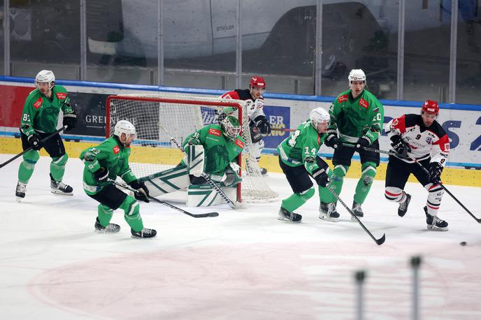 HDD Jesenice : HK Olimpija | Jeseničani so v Tivoliju dosegli tako želeno zmago in se uvrstili v finale. | Foto www.alesfevzer.com