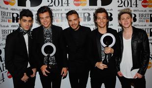 One Direction so se posneli med kajenjem marihuane (video)