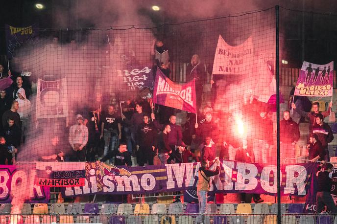 Maribor Mura | Najvišja kazen je doletela Mariborčane- | Foto Blaž Weindorfer/Sportida