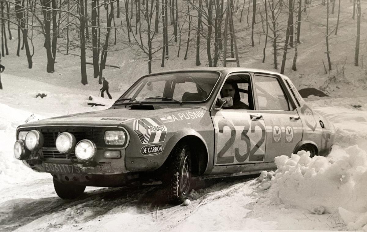 Aleš Pušnik reli Monte Carlo | Aleš Pušnik in Rok Freyer na zasneženi cesti relija Monte Carlo 1973. | Foto osebni arhiv