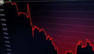 Panični dvigi bitcoina in svarilo: "Padale bodo domine"