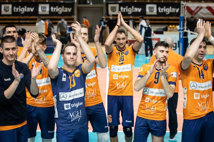 ACH Volley Ljubljana A.J. Fonte Bastardo | Oranžni zmaji bodo lov na 12. lovoriko v soboto začeli proti gostiteljem. | Foto Vid Ponikvar/Sportida