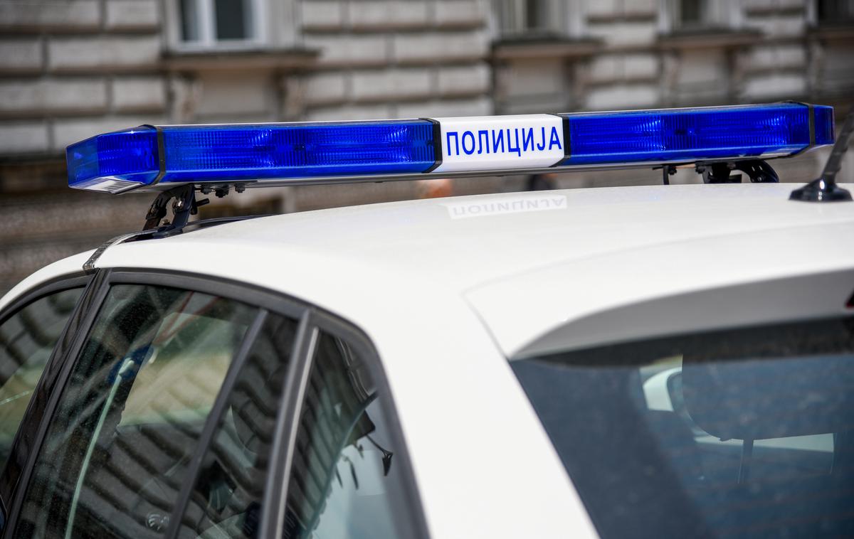 Srbska policija | Policija je pridržala 54-letnega voznika vojaškega vozila. | Foto Shutterstock