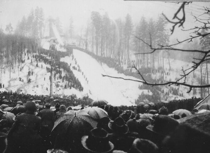 Galetova skakalnica leta 1960. Zgrajena je bila leta 1953, prva tekma se je tam odvila leto kasneje. | Foto: Arhiv Guček