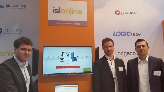 XLAB na CeBIT-u predstavlja programsko opremo ISL Online, ki zagotavlja hiter in učinkovit oddaljen dostop do računalniškega namizja ter nadzor – pomembno orodje za sistemske skrbnike in za pomoč uporabnikom pri odpravljanju težav pri delu z računalnikom, urejanju nastavitev strojne opreme ali storitev ter drugih primerih uporabe računalnikov in najrazličnejših aplikacij. | Foto: Srdjan Cvjetović