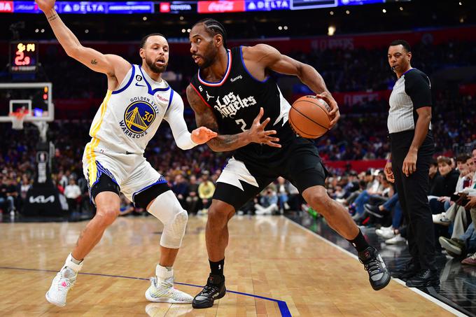 Stephen Curry in Kawhi Leonard sta bila najboljša strelca dvoboja.  | Foto: Reuters