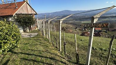 So zidanice dober turistični posel? To pravijo.