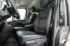 Opel vivaro touring