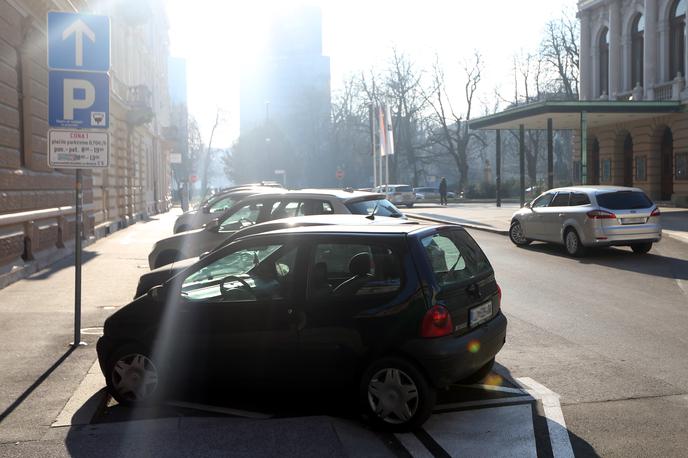 Parkiranje | Parkiranje v Ljubljani je spet dražje.  | Foto Gregor Pavšič