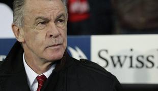 Hitzfeld zaradi sredinca pod drobnogledom FIFA