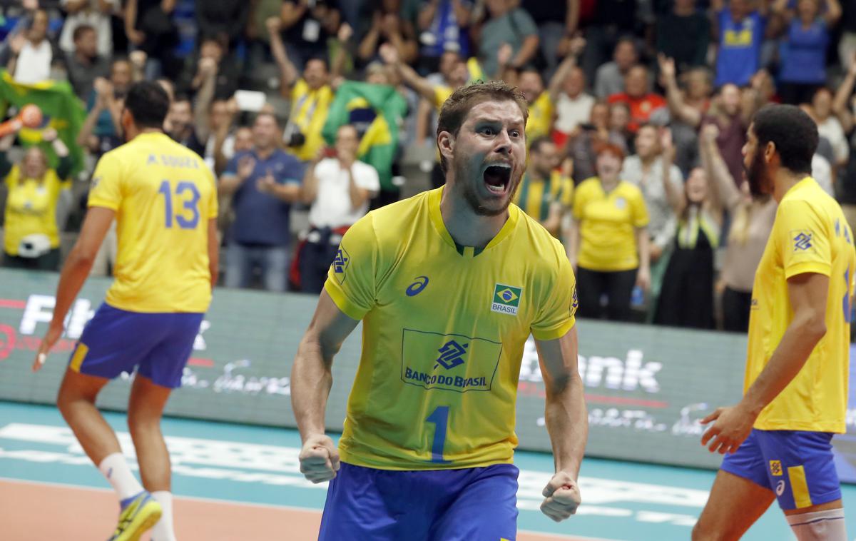 Bruno Rezende | Brazilci so v derbiju dneva premagali Francijo. | Foto FIVB