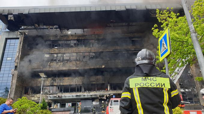 Moskva požar poslovna stavba 03062022 | Foto: Reuters