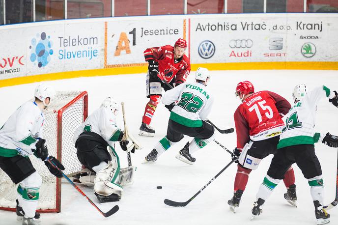 HDD Jesenice HK Olimpija | Hokejisti Jesenic bodo v četrtek v Tivoliju (ob 20. uri) na odločilni finalni tekmi za slovenskega prvaka branili prednost dveh zadetkov. | Foto Peter Podobnik/Sportida