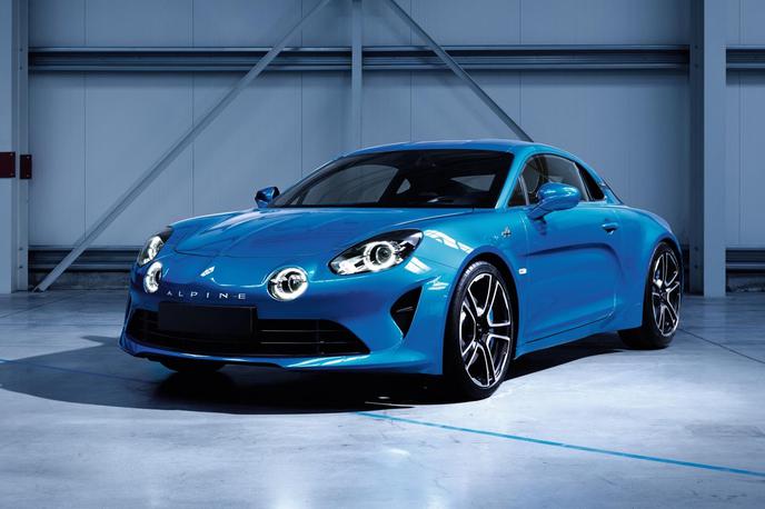 Renault alpine A110 | Alpine je z A110 takoj pridobil številne simpatije, očitno pa je navdušil tudi ministra za notranje zadeve, ki jih je naročil kar 26 za francosko policijo. | Foto Renault