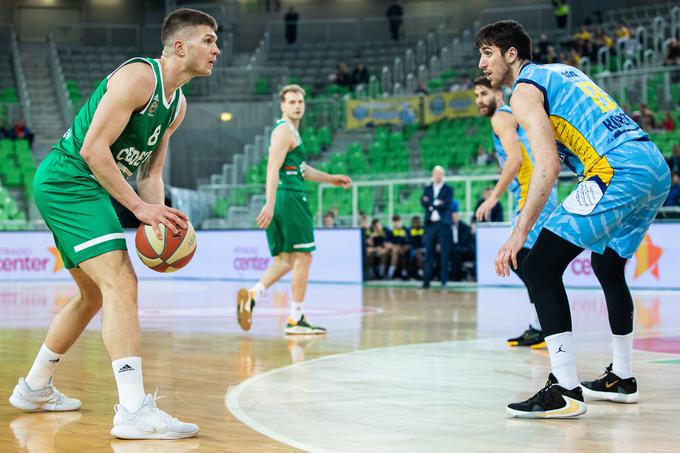 Olimpijo čaka težko delo v boju za četverico. | Foto: Grega Valančič/Sportida