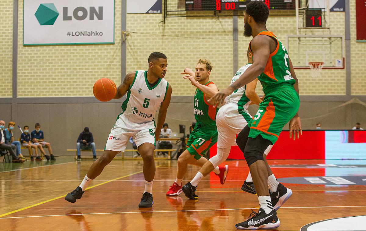 KK Krka : KK Cedevita Olimpija, superpokal | Krka je na domačem parketu vzela mero Partizanu. | Foto Urban Meglič/Sportida