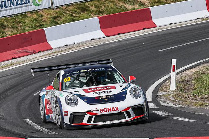 Matevž Čuden | Na gorskohitrostno dirko v Skradin potuje 29 slovenskih tekmovalcev. Matevž Čuden (porsche GT3) je glavni izzivalec državnega prvaka Milana Bubniča (lancia delta). | Foto Michele Vinci