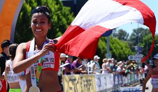 Prve zlate medalje na SP v Peru, na Japonsko in Dominikansko republiko