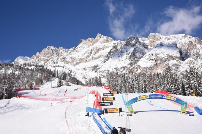 cortina | Foto: AP / Guliverimage