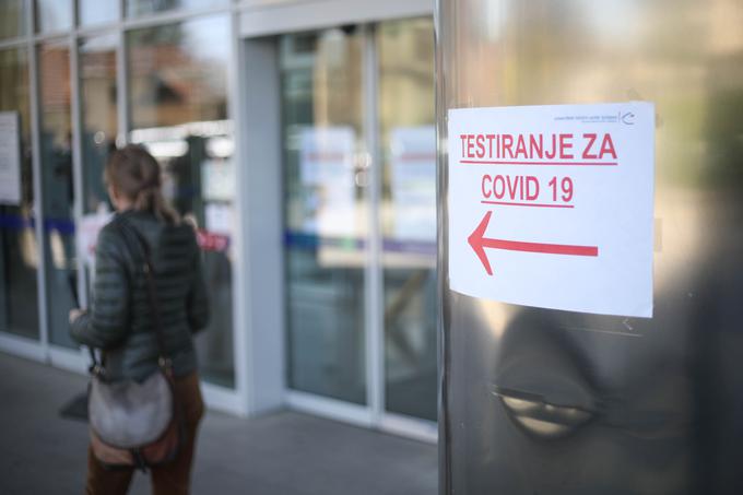 Raziskava angleškega inštituta za javno zdravje je pokazala, da debelost poveča tveganje za smrt zaradi koronavirusne bolezni 19 za kar 40 odstotkov. | Foto: STA ,