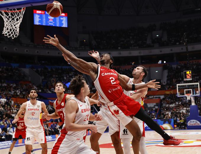 Shai Gilgeous-Alexander je bil nerešljiva uganka za špansko obrambo. Kanada je zadnjo četrtino dobila s 27:12. | Foto: Reuters