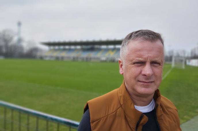 Damjan Gajser Beltinci | Nekdanji slovenski reprezentant, zdaj pa trener Beltincev Damjan Gajser nam je skušal orisati fenomen najbolj nogometne vasi v Sloveniji. | Foto R. P.