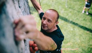 Bobnal z dalajlamo in osvajal stene z legendo slovenskega alpinizma