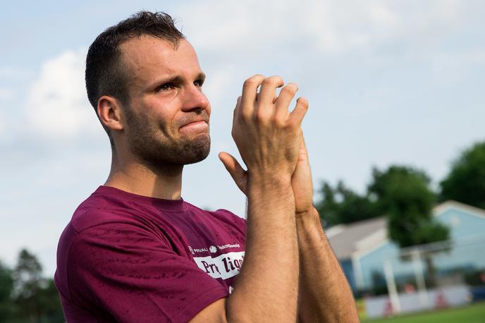 Matej Poplatnik | Napadalec Ilirije Matej Poplatnik ima že prvoligaške izkušnje. v 1. SNL je igral za kranjski Triglav. V zadnjih letih se je dokazoval v tujini v Bolgariji, na Madžarskem, v Indiji in na Škotskem. | Foto Vid Ponikvar