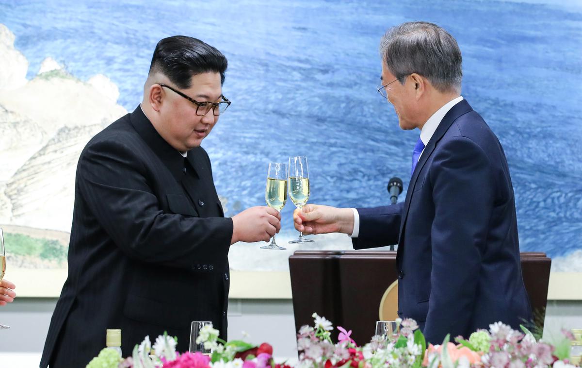 Kim Džong Un in Mun Dže In | Foto Reuters