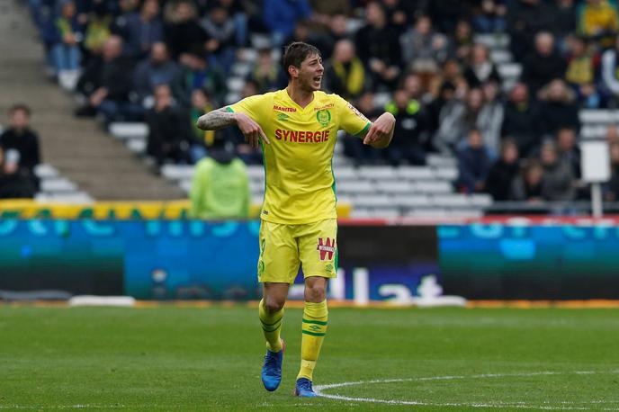 Emiliano Sala | Argentinski nogometaš Emiliano Sala je bil v ponedeljek zvečer na poti iz Francije v Wales, kjer bi se moral danes priključiti svoji novi ekipi, a ga niso dočakali. | Foto Reuters