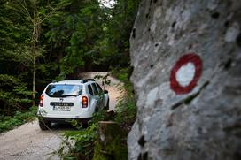 Dacia duster in oskrbnik gorske koče