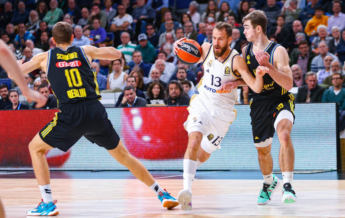 Alba Berlin Žiga Samar Real Madrid | Real je vknjižil 18. zmago in ostaja trdno na prvem mestu. Berlinska Alba Žige Samarja je izgubila v Milanu. | Foto Guliverimage