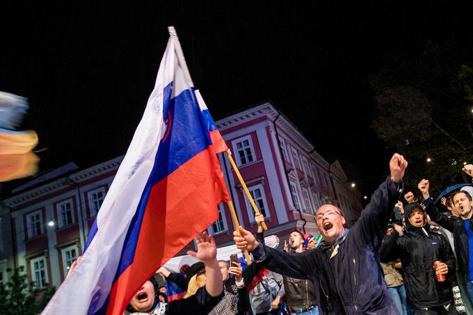 V Ljubljani je slovenske košarkarje pričakalo 20 tisoč ljudi. | Foto: Matic Klanšek Velej/Sportida