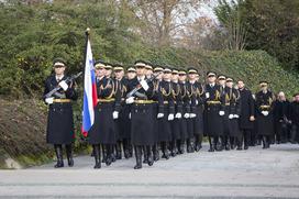 Pogreb slovenskega politika, pravnika in gospodarstvenika Janeza Zemljariča z vojaškimi častmi.