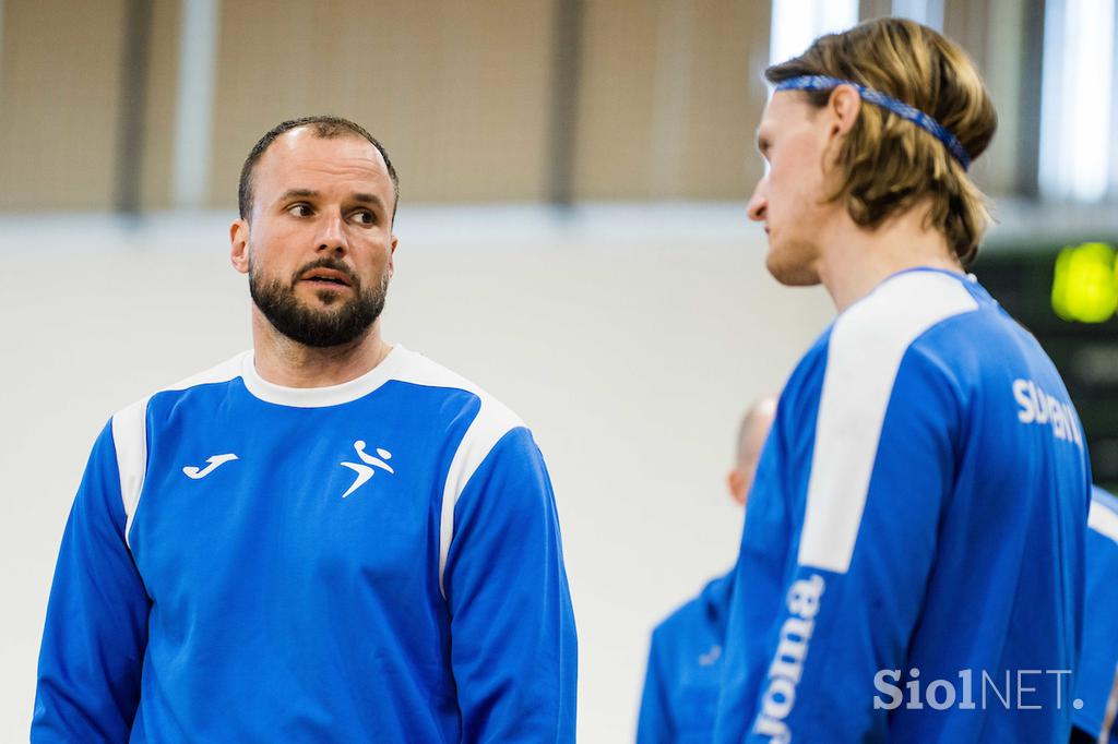 slovenska rokometna reprezentanca, trening