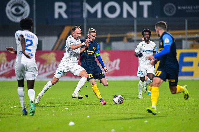 Celje Koper | Denis Popović je prvič gostoval v Celju po letošnjem odhodu in s Koprom ostal brez točk (0:1). | Foto Aleš Fevžer