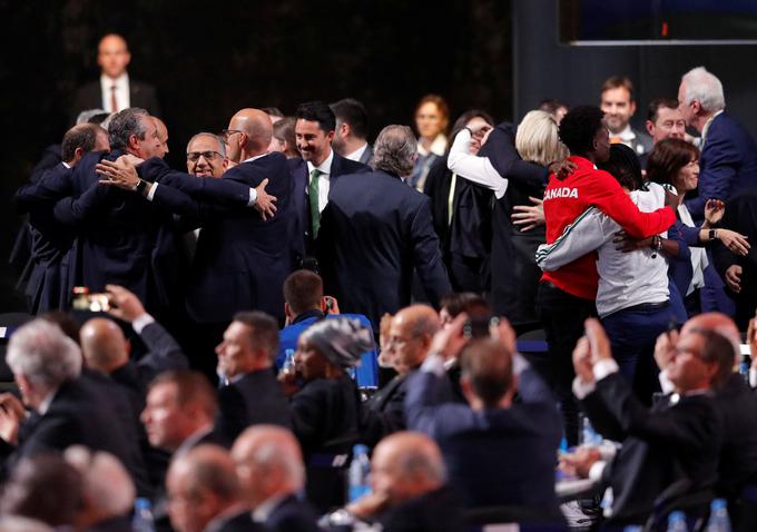 Veselje severnoameriških partnerjev, ki bodo leta 2026 spravili pod streho največji nogometni dogodek. | Foto: Reuters