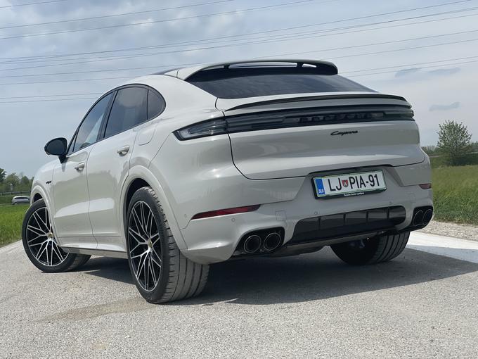 Porsche cayenne | Foto: Gregor Pavšič