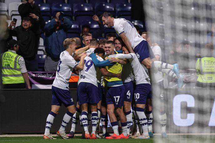 Preston North End | Angleški drugoligaš Preston North End je po 34 enajstmetrovkah v osmini finala iz tekmovanja izločil prvoligaški klub Fulham. | Foto Guliverimage