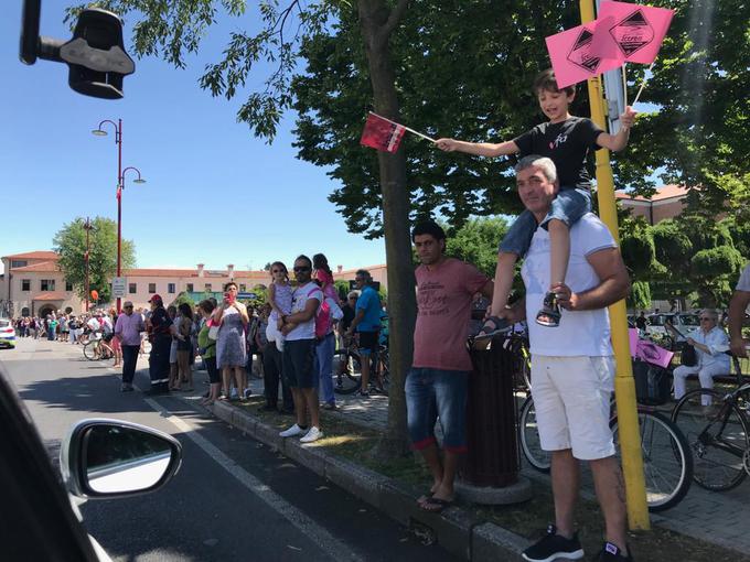 Številni navijači ob progi so lahko spremljali prevlado nizozemskih kolesark. | Foto: BTC City Ljubljana