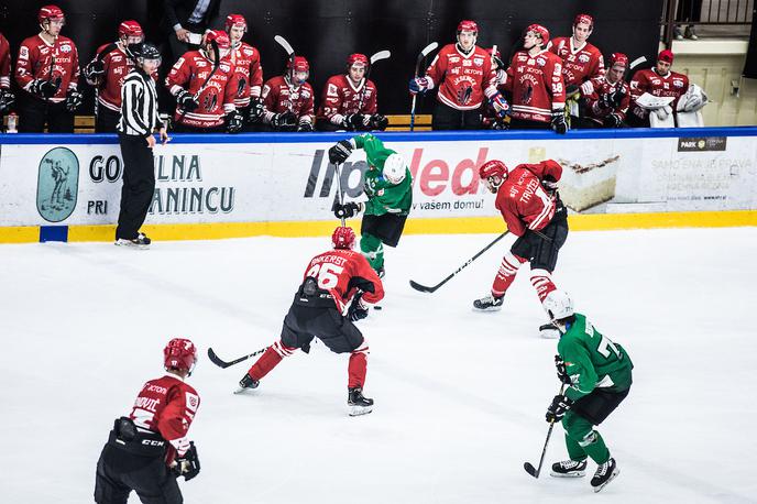 HDD Jesenice HK Olimpija | Železarji in zmaji bodo v soboto ob 17.30 odigrali 500. derbi. | Foto Peter Podobnik/Sportida