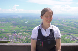 Diplomirana geografinja, ki živi za Šmarno goro #video